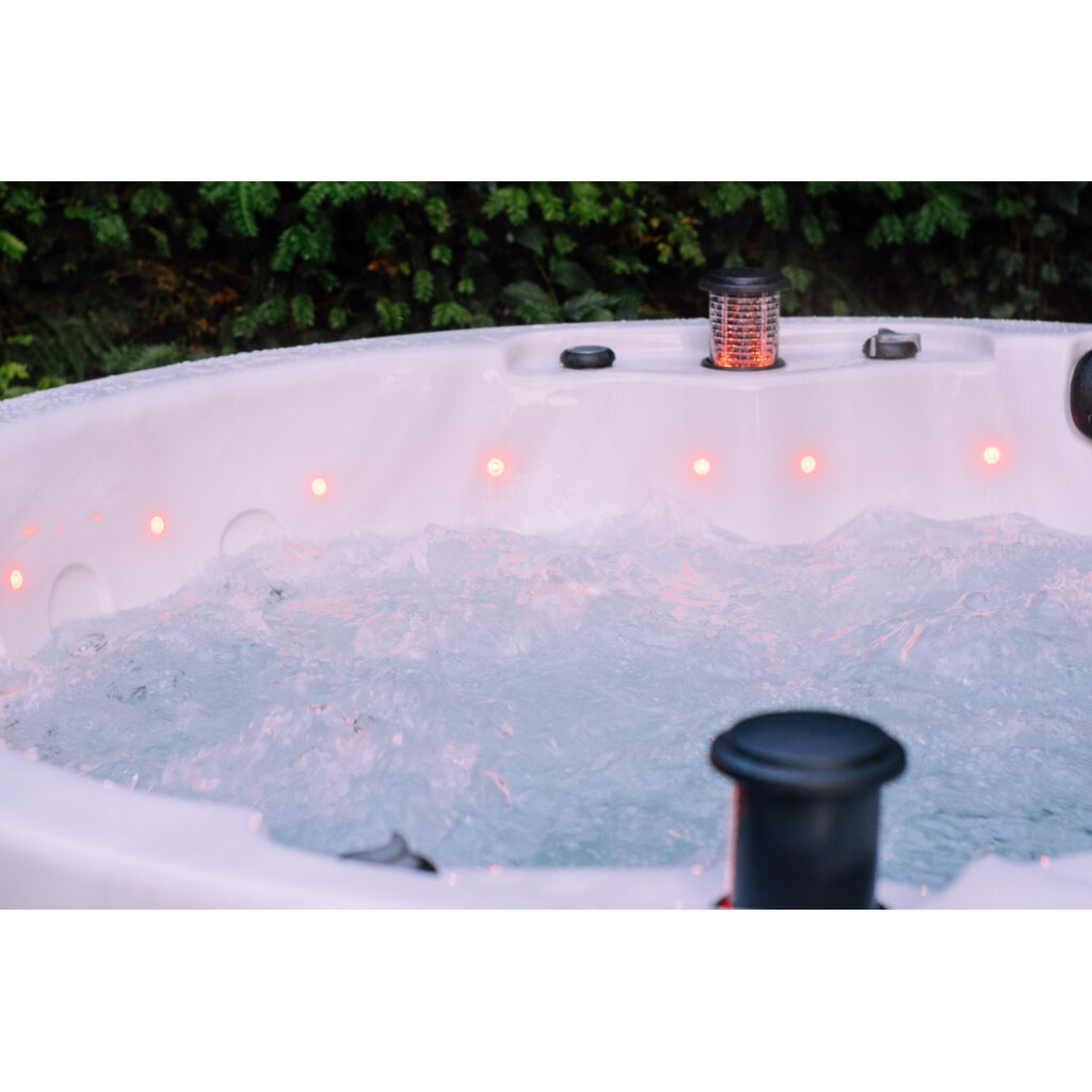 Jacuzzi avec lampes LED
